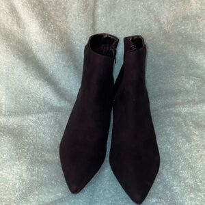Journee collection brand new size 7.5